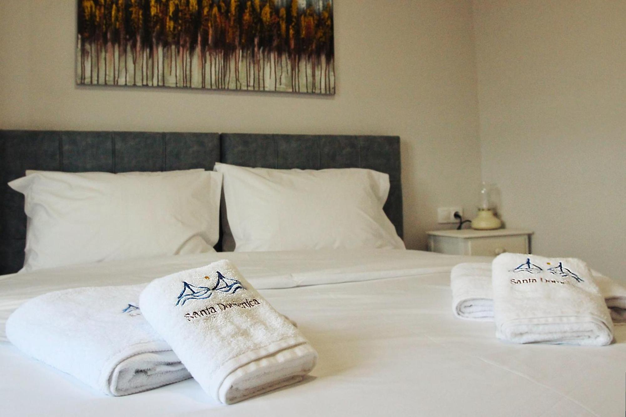 Santa Domenica Nafpaktos - Rooms And Apartments By The Sea Eksteriør bilde