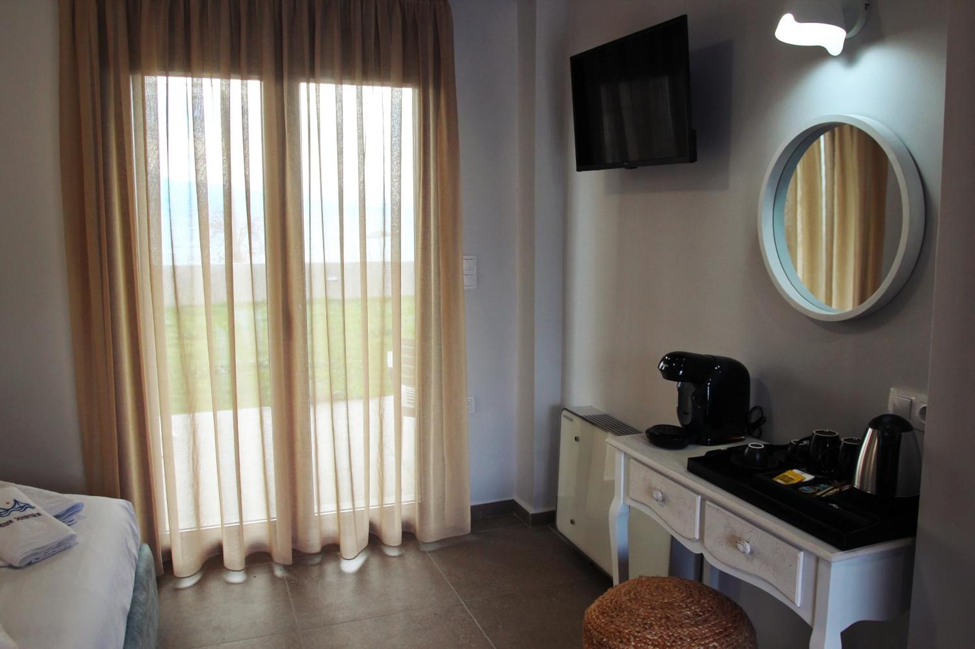 Santa Domenica Nafpaktos - Rooms And Apartments By The Sea Eksteriør bilde