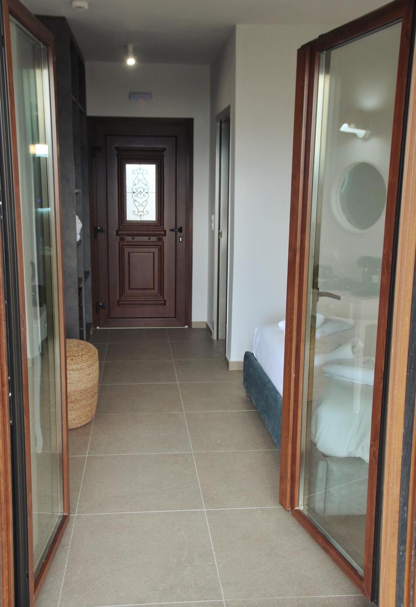 Santa Domenica Nafpaktos - Rooms And Apartments By The Sea Eksteriør bilde